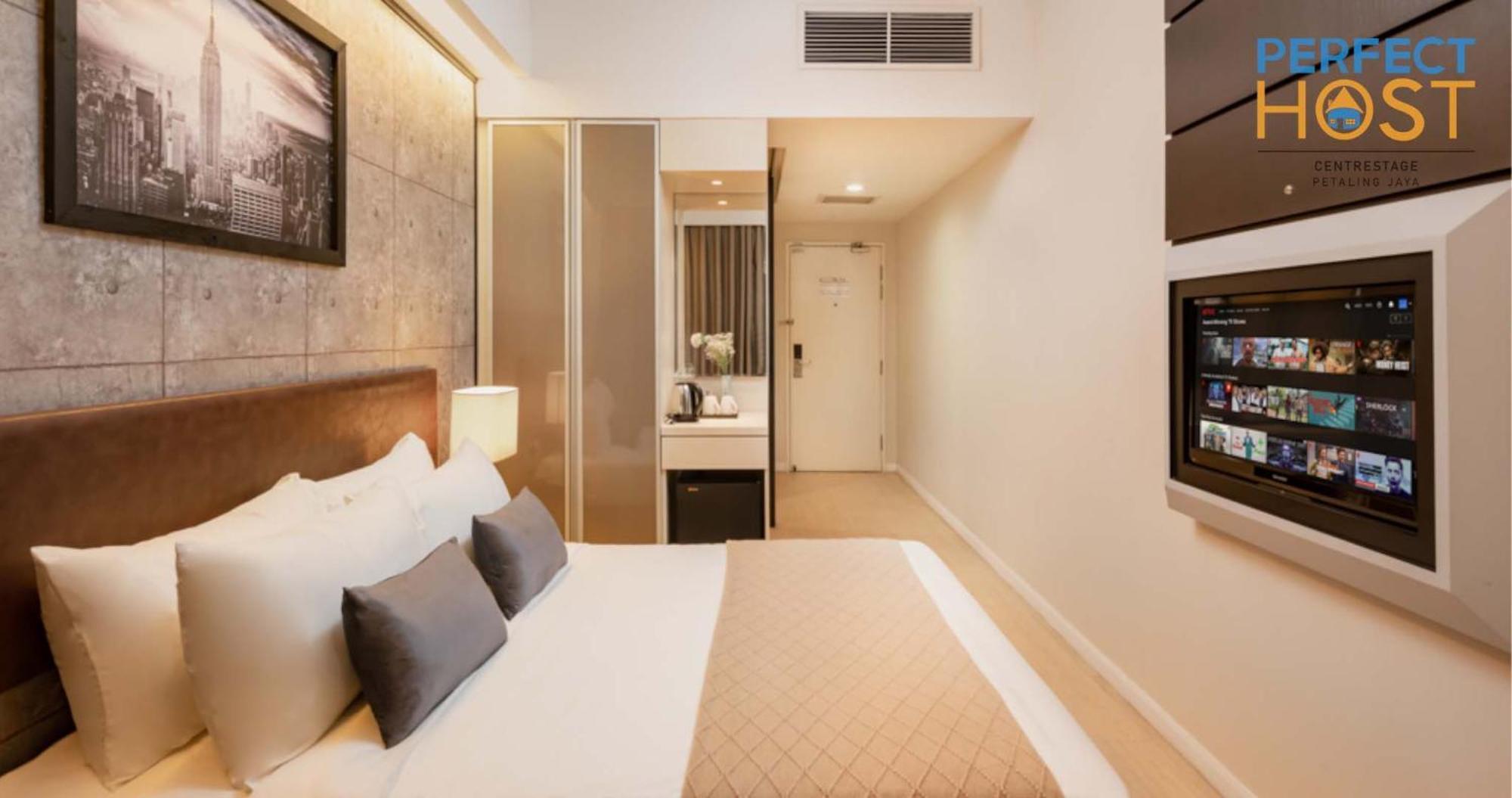 מלון Centrestage Petaling Jaya By Perfect Host מראה חיצוני תמונה A room at the hotel