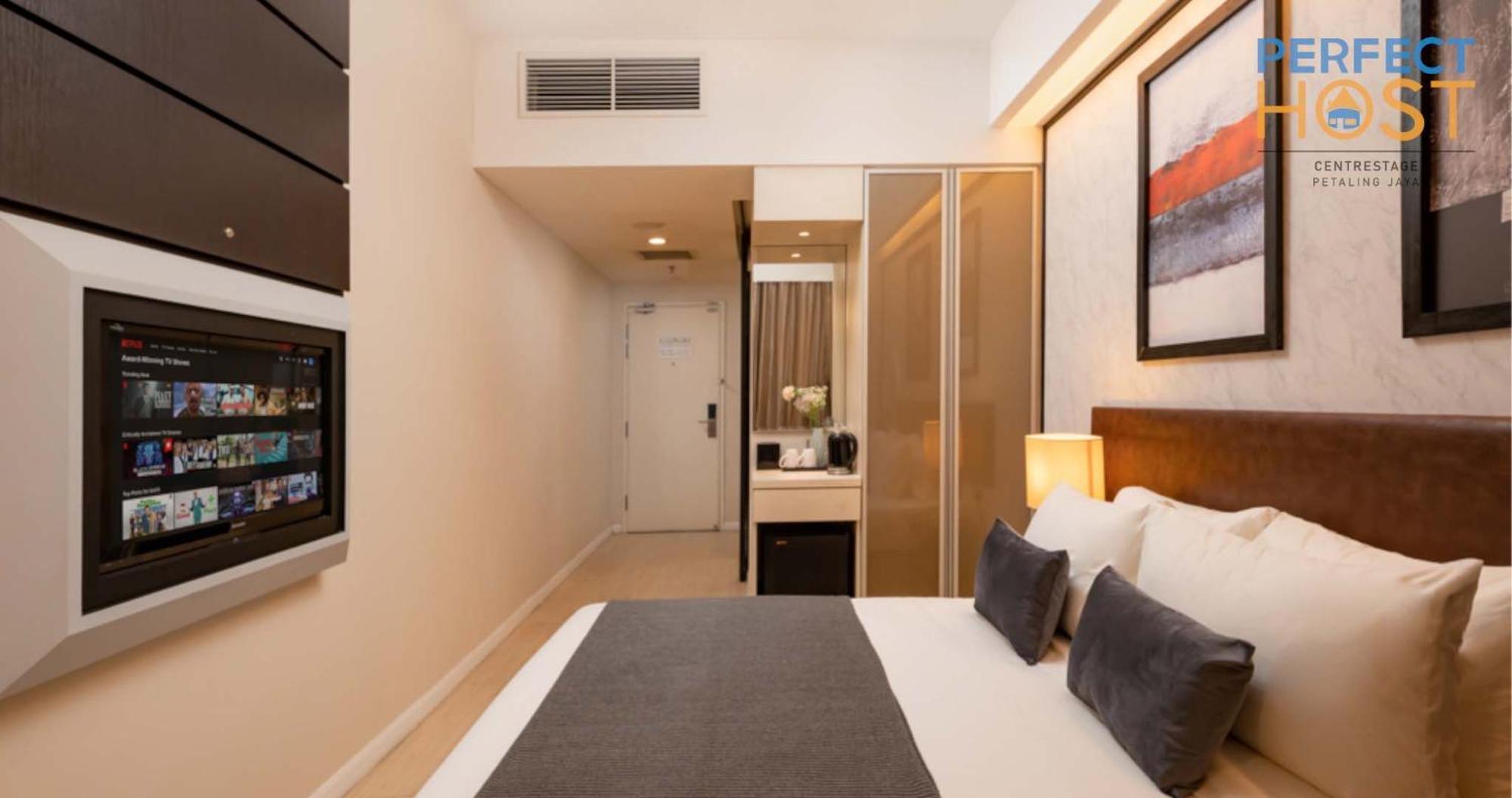 מלון Centrestage Petaling Jaya By Perfect Host מראה חיצוני תמונה A room at the hotel